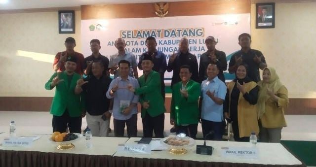 Anggota DPRD Luwu Road Show UIN, Unanda, dan Perum Bulog Palopo