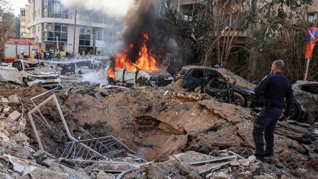 Perang AS-Israel vs Iran Meluas, Houthi Bantu Iran, Rudal 12 Tentara AS