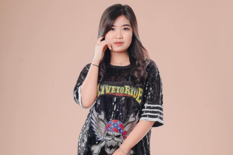 Adinda Rahma Makin Eksis, Jadwal Manggung Kian Padat – Radio TV Gentara